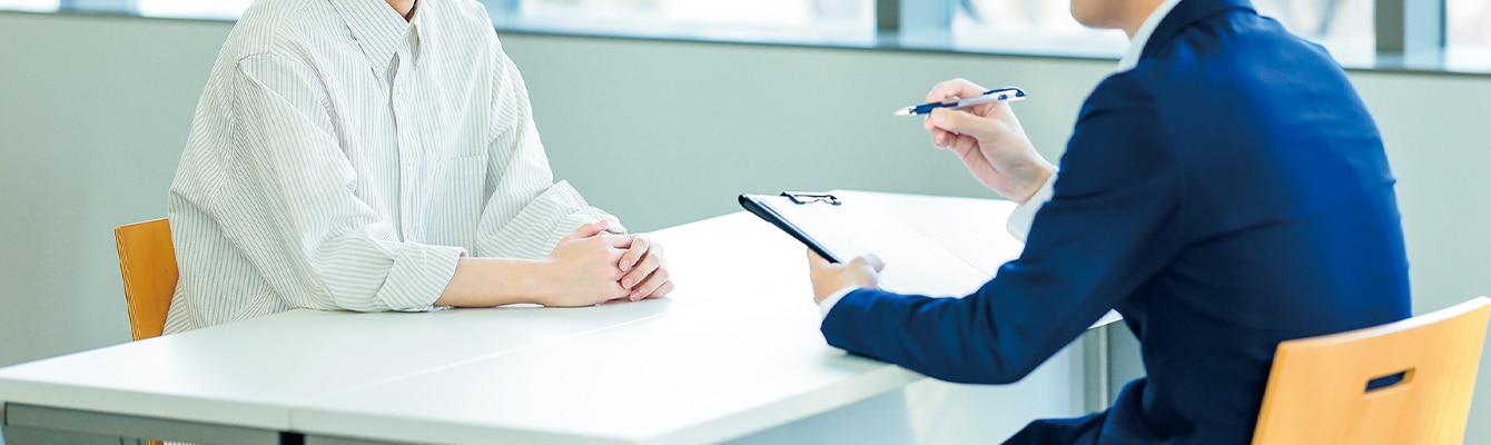 大学受験の面接でよく聞かれる質問とは?回答例や評価ポイントなど解説