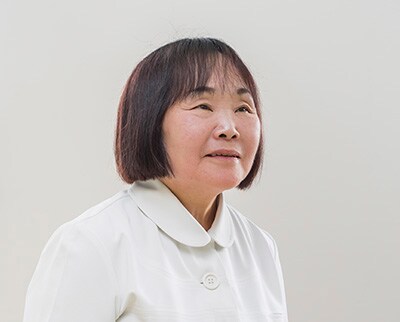 曲山 さち子