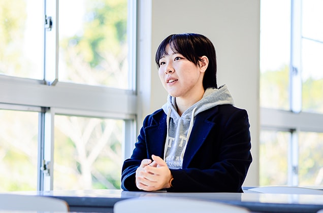 苦しんでいる人に手を差し伸べられる存在になりたい。
