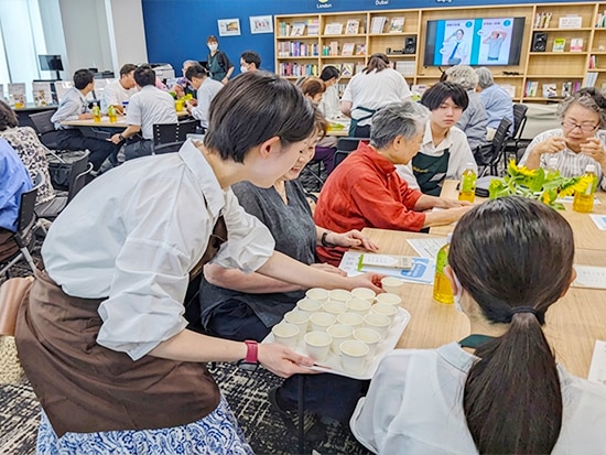 6月20日（土）中野キャンパスにて「健康茶房」を開催します。