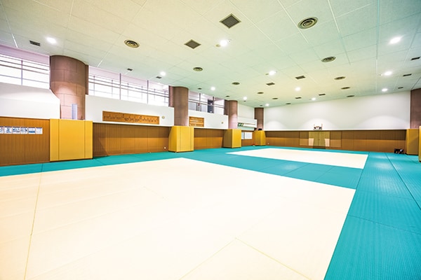 競技力を高める充実のスポーツ施設