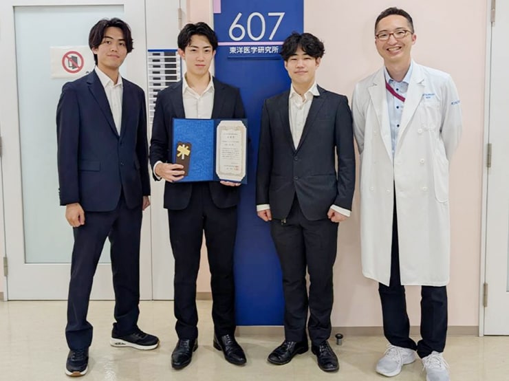 第76回日本東洋医学会学術総会(富山)にて、ヒューマンケア学部 鍼灸学科の小峰研究室に在籍する学生が最優秀会頭賞(学生)を授与されました。
