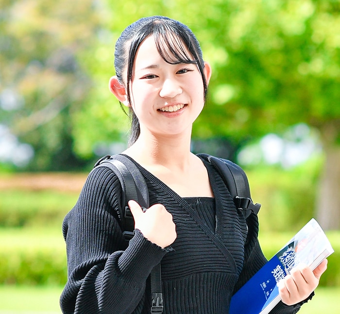 <small>2年</small> 坂從 花恋<small>さん</small>