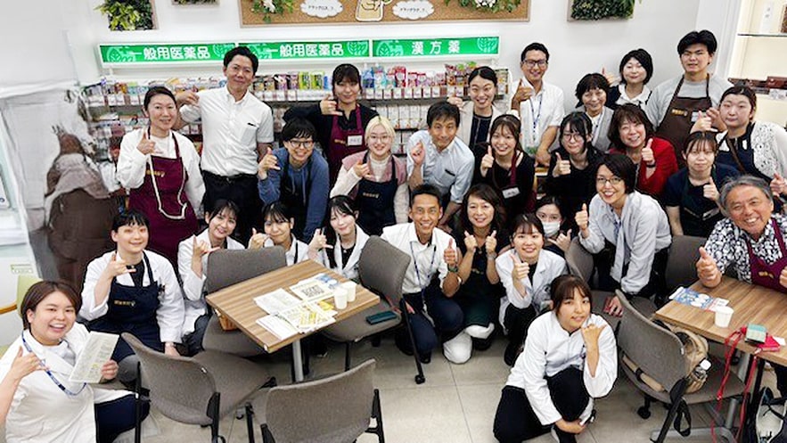 スギ薬局 神田駅南口店にて「健康茶房」を開催しました。