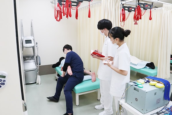 臨床を間近で学べる実習環境