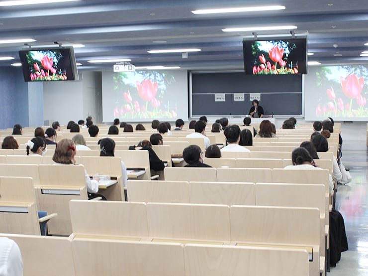 10月18日(土)中野キャンパスにて「2025年度 犯罪被害について考える講演会 ー無理しない当事者活動とその支援ー」を開催しました。